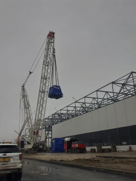 21 ədəd 302 tonluq mühərriklərin, 7 ədəd 100 tonluq transformatorların və 21 ədəd 77 tonluq generatorların boşaldılması və montajı